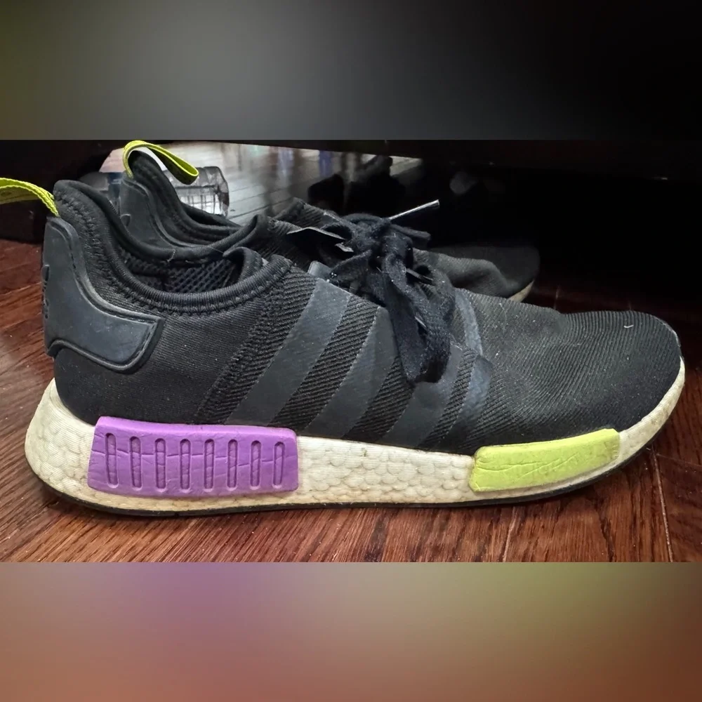 Adidas NMD R1 Core Black Shock Joker Purple Men’s Sz 12 Sneaker Running Shoe